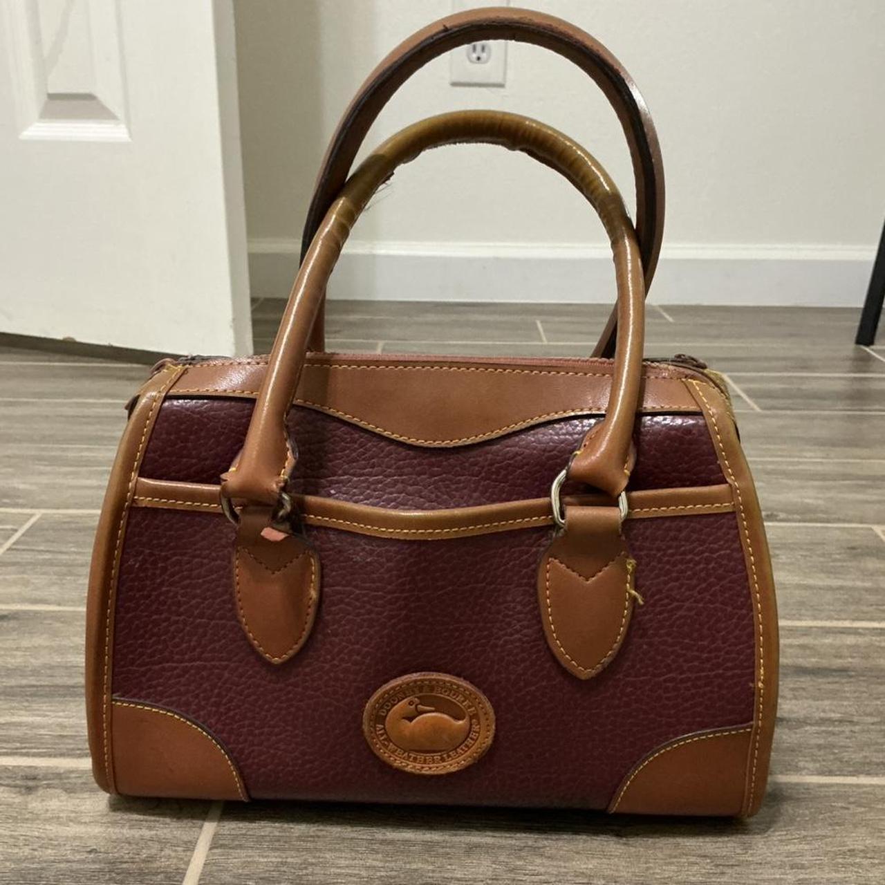 Brown shoulder-bag-y2k - Depop