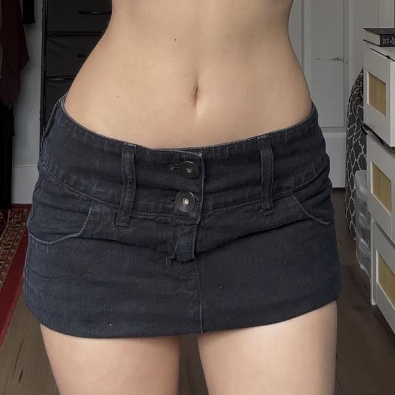 Y2k skirt - Depop