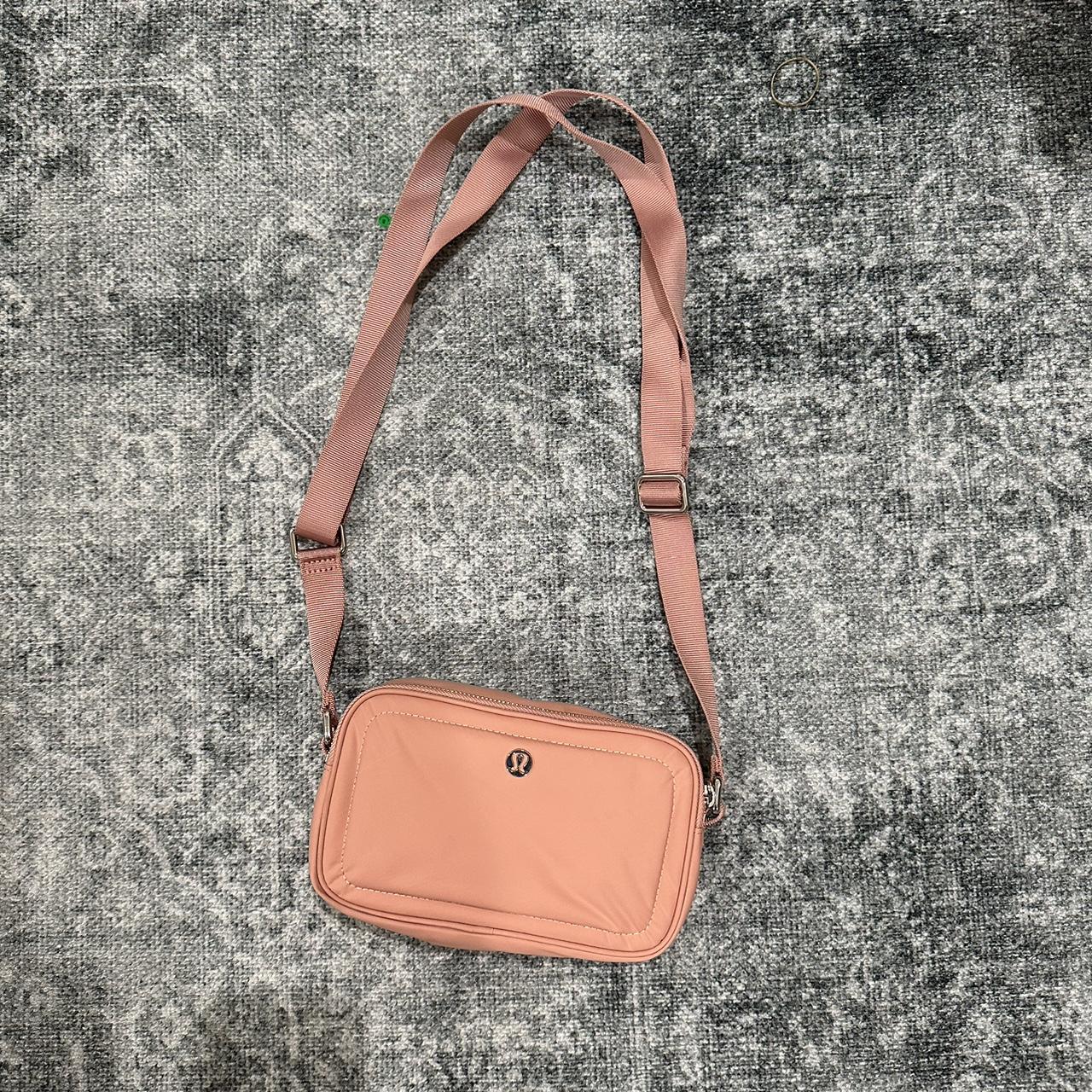 Lululemon Women's Pink Bag | Depop