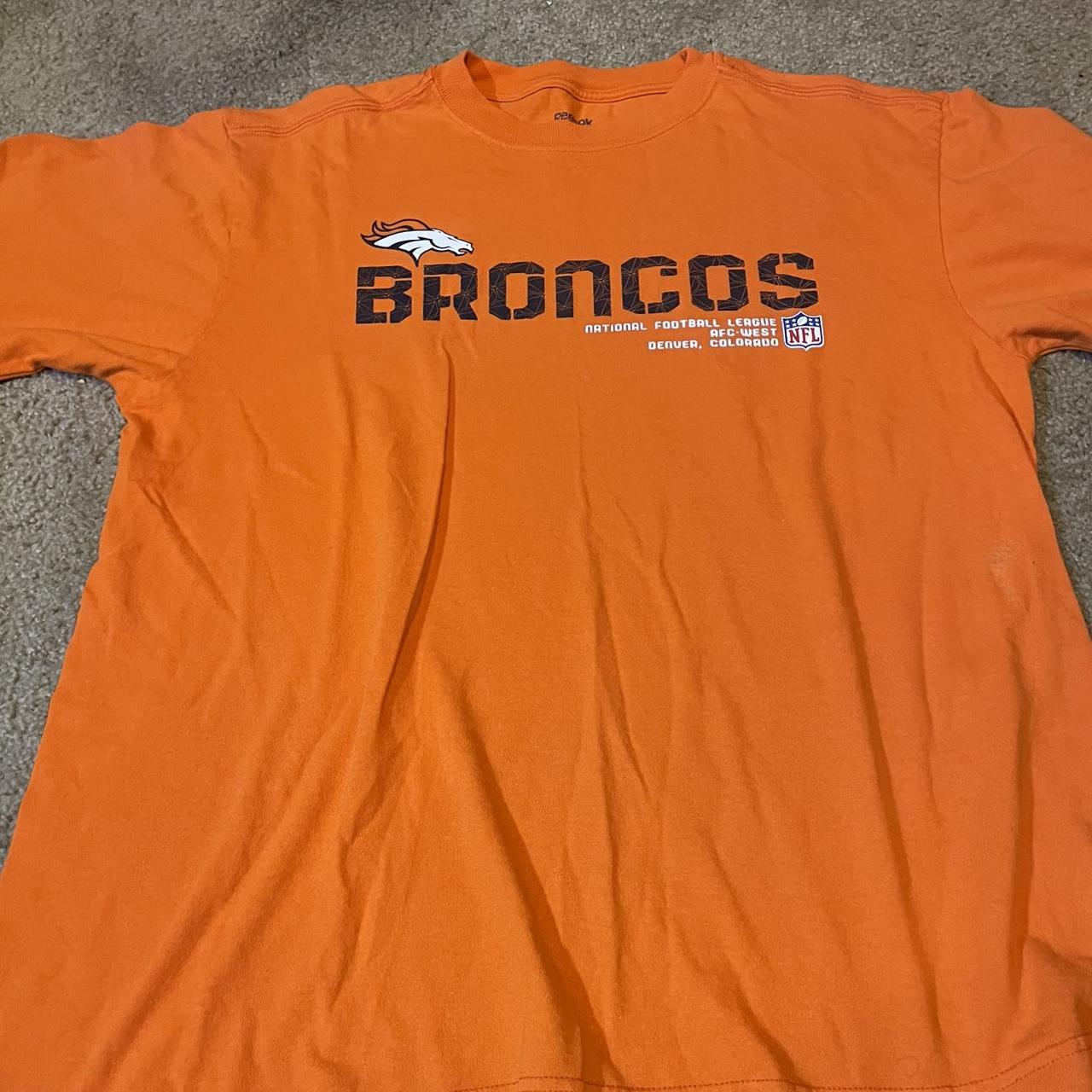 Denver Broncos Mens T-Shirt Size SMALL Orange Color - Depop