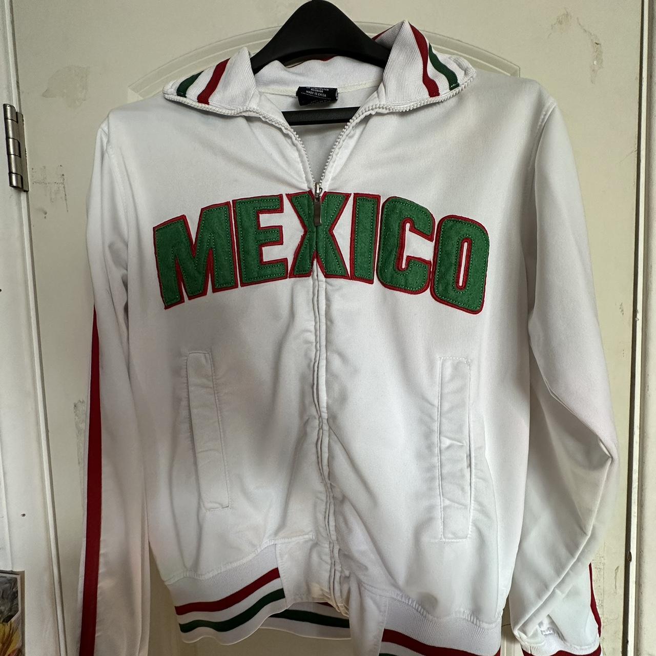 Men's White and Red Jacket Depop