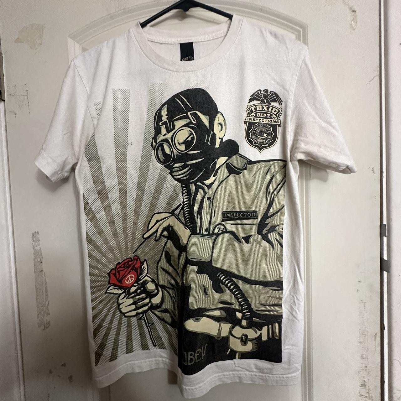 Men s obey gas mask rose white T shirt size small Depop