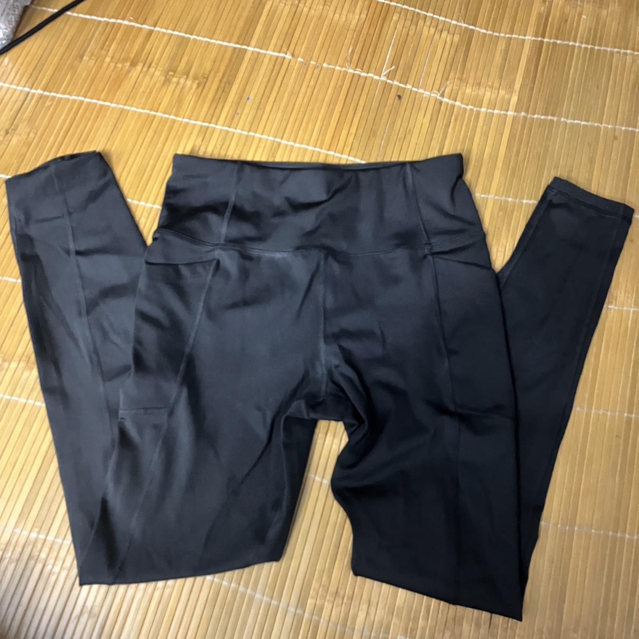 Avia size small active work out exercise black - Depop
