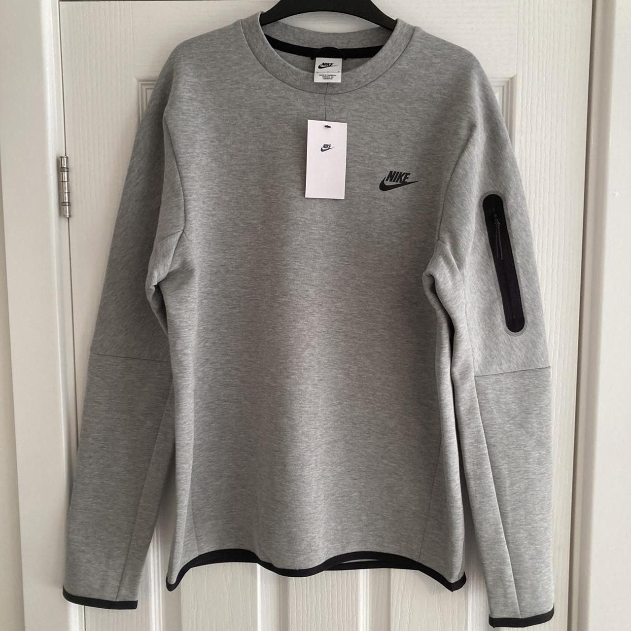 nike tech fleece sweatshirts