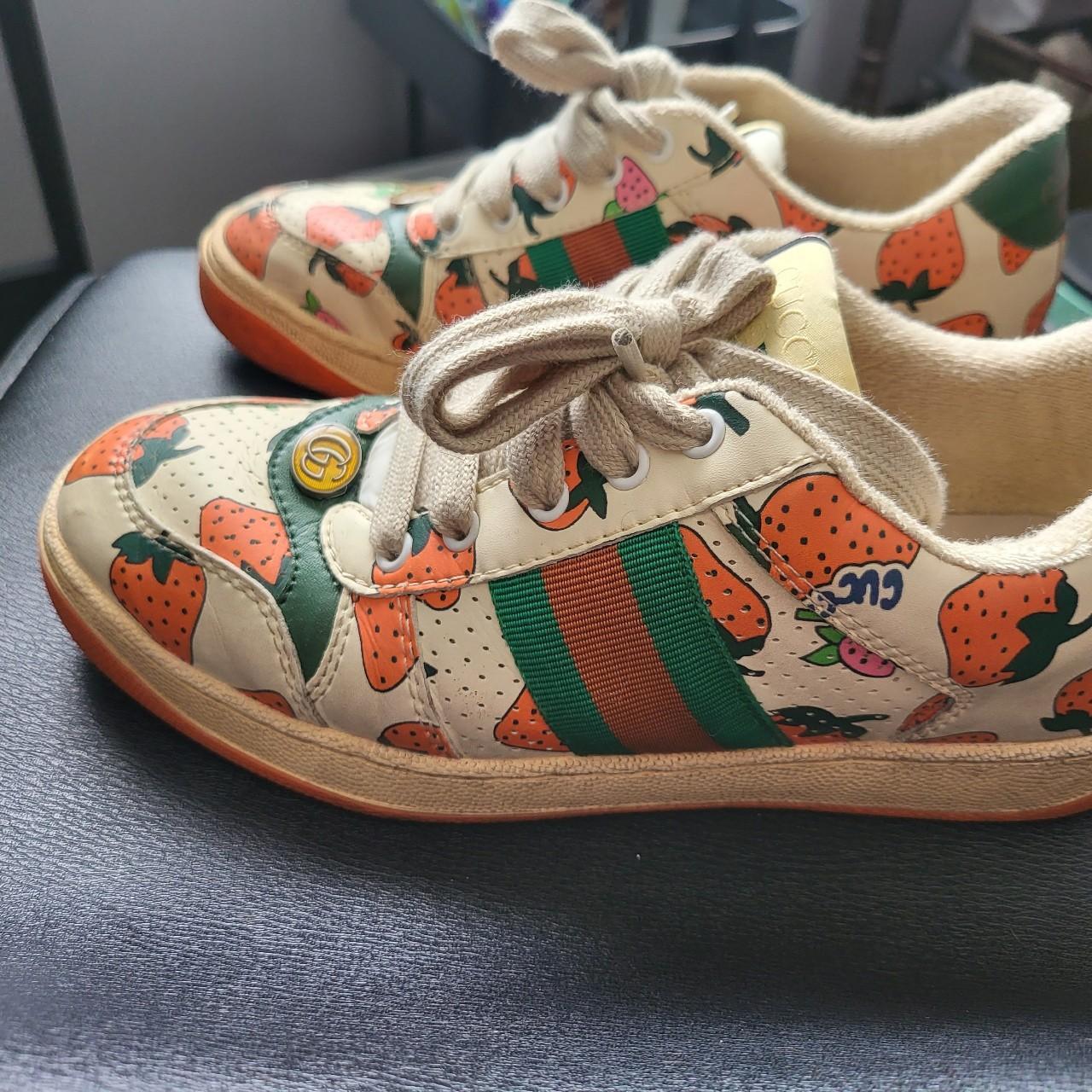 Gucci Women's Cream Trainers | Depop