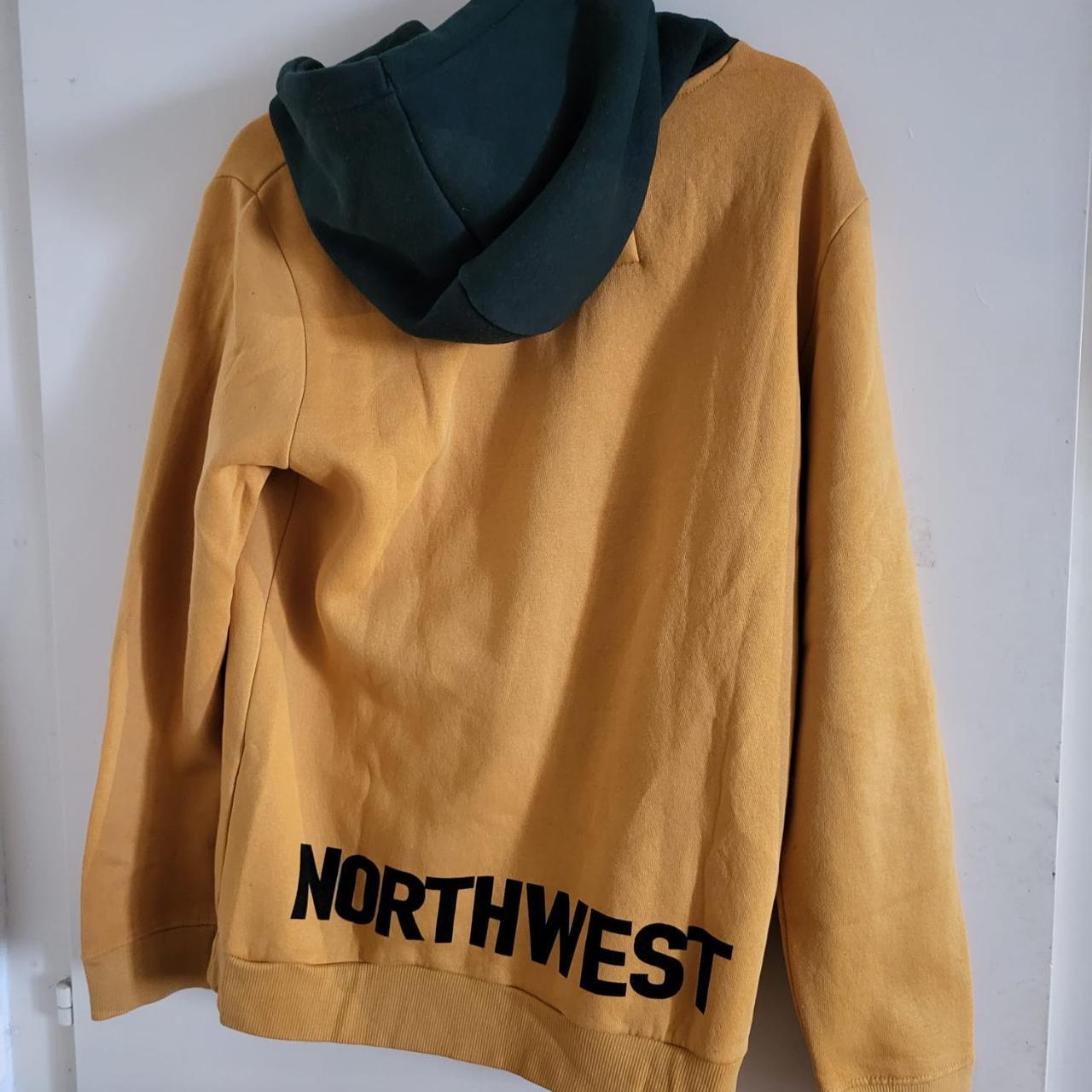 Sweat a capuche jaune Bershka North West Depop