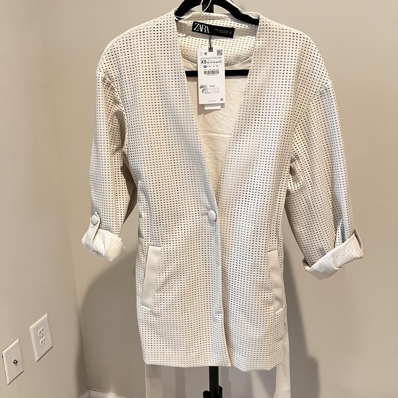 Zara Women's Cream Jacket Depop