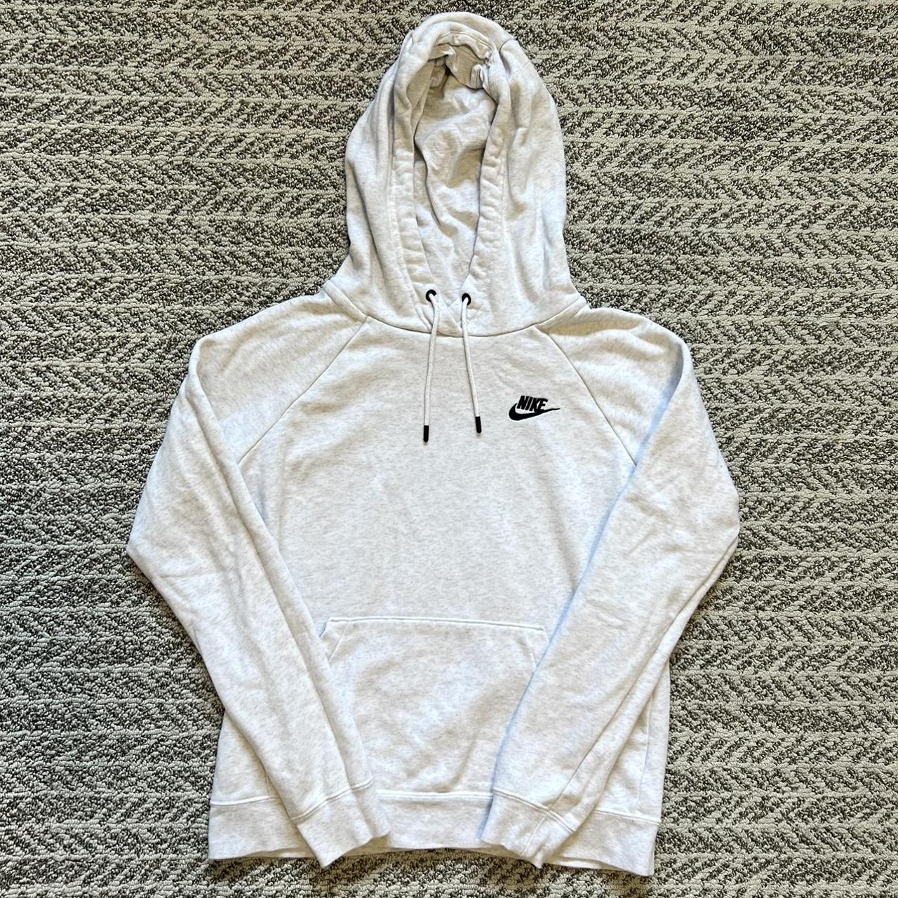 Light grey on sale nike hoodie womens