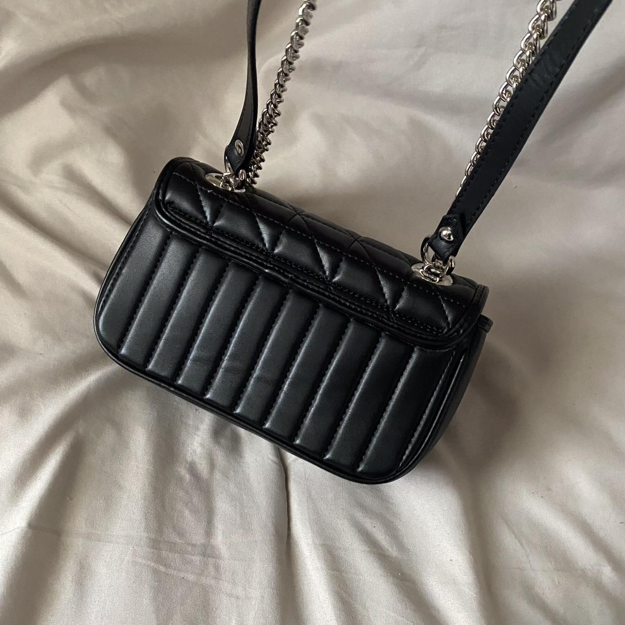 Gucci Women's Black and Silver Bag | Depop