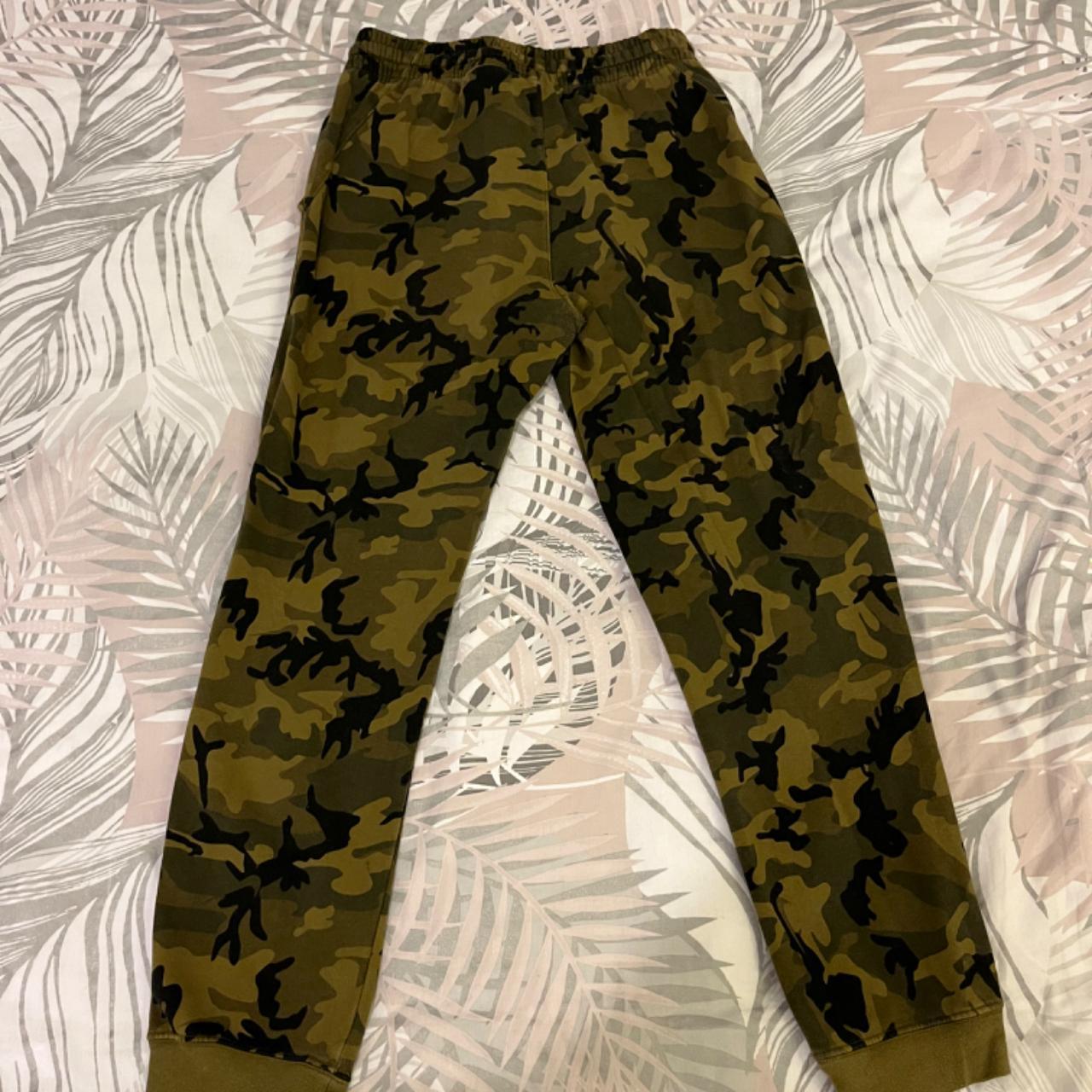 mens nike tracksuit khaki