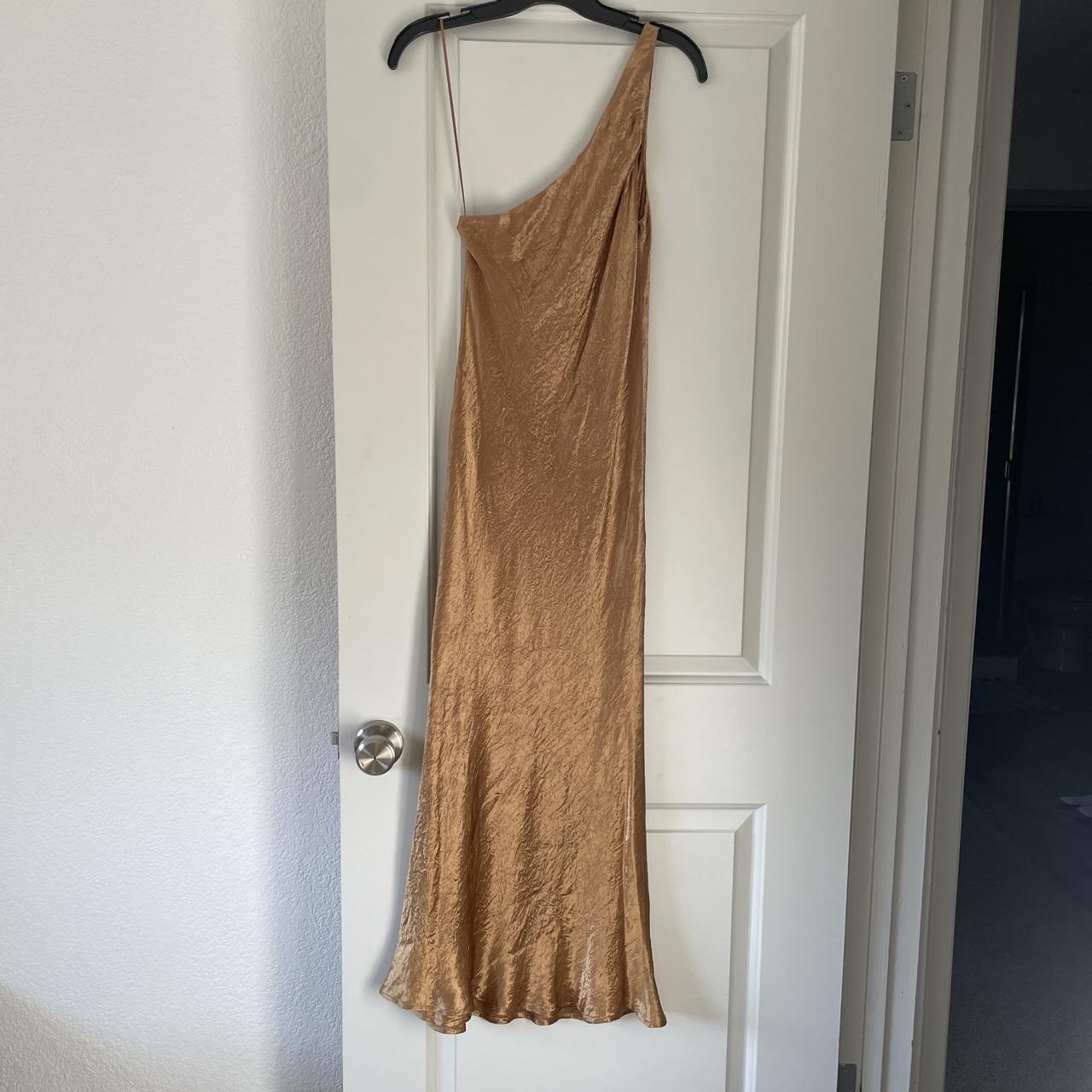 Third Form Running water one shoulder Gold crushed dress NWT Size deals 10