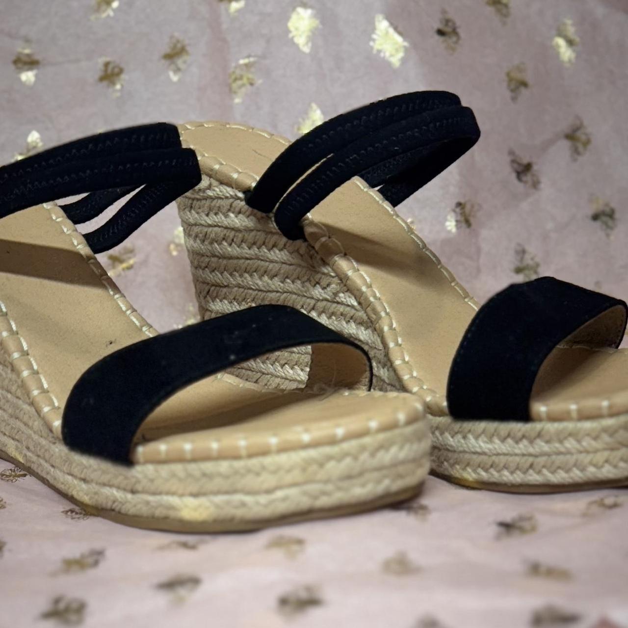 item listed by shestheschmitt