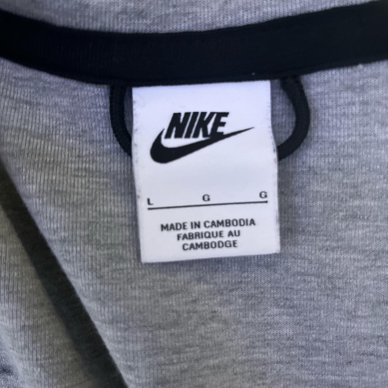 mens grey nike tech fleece