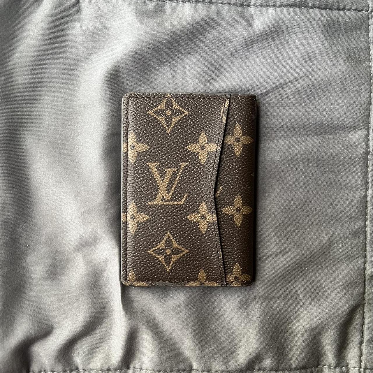 Louis Vuitton card holder hardly used in great - Depop