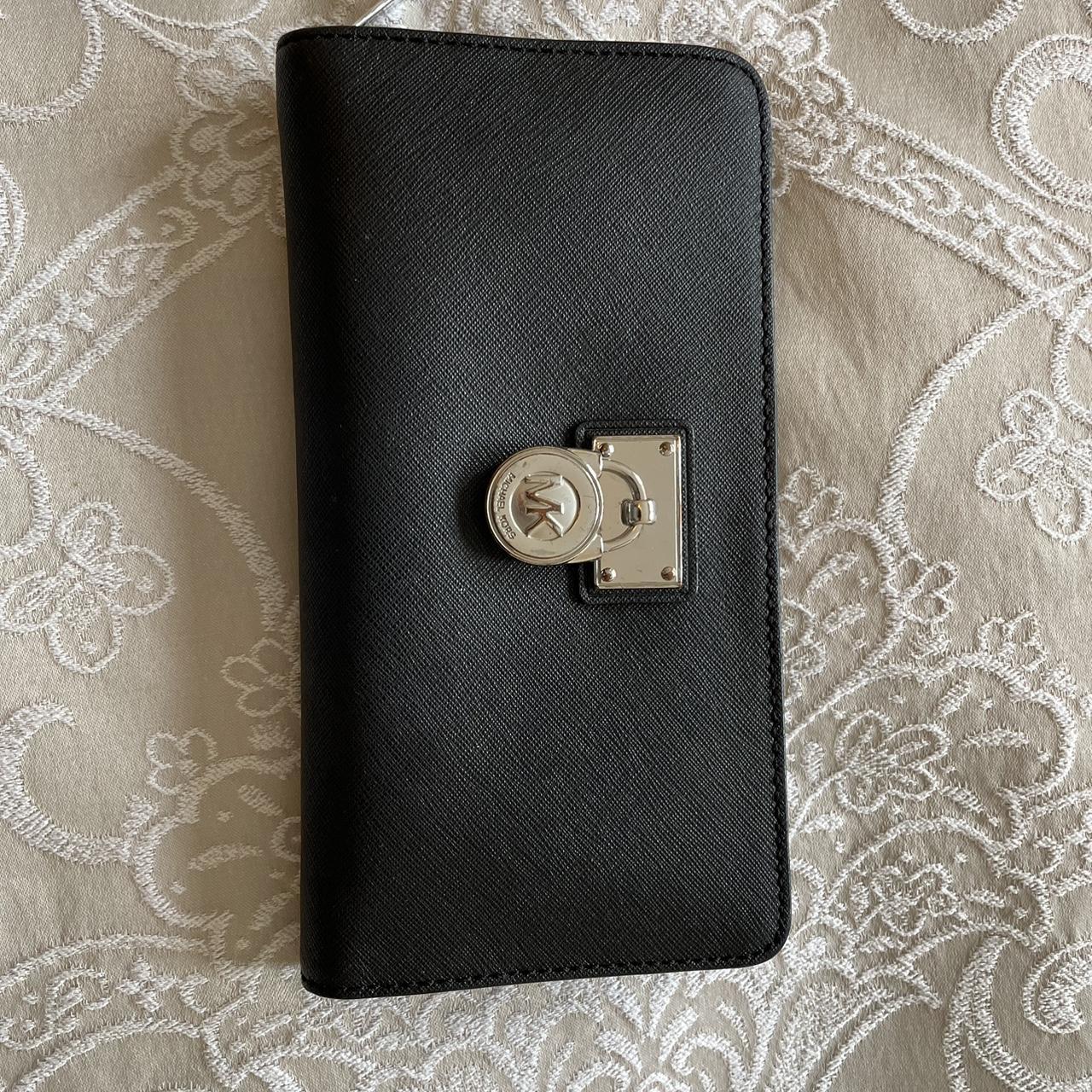 Michael Kors Women's Black Wallet-purses | Depop