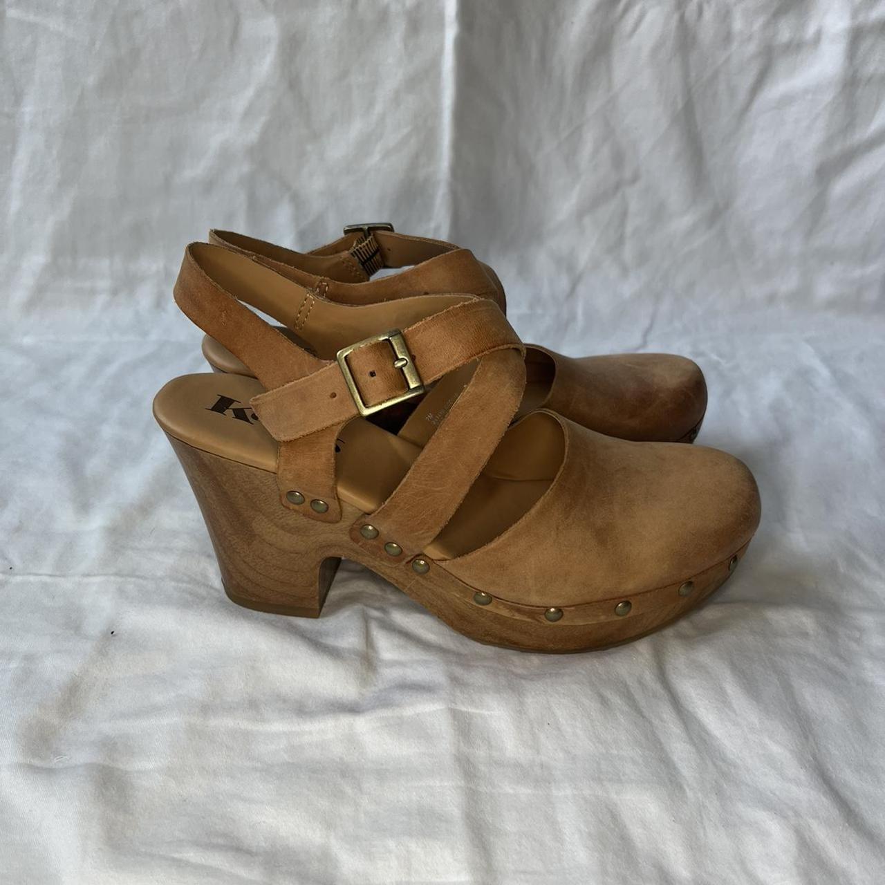 Korks Women's Tan Clogs (2)