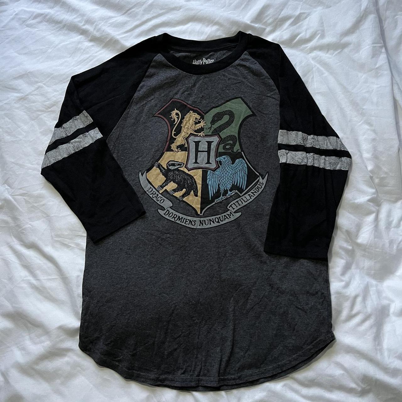 Harry Potter Women's Grey and Black T-shirt | Depop