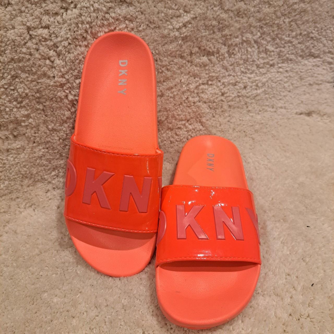 dkny sliders