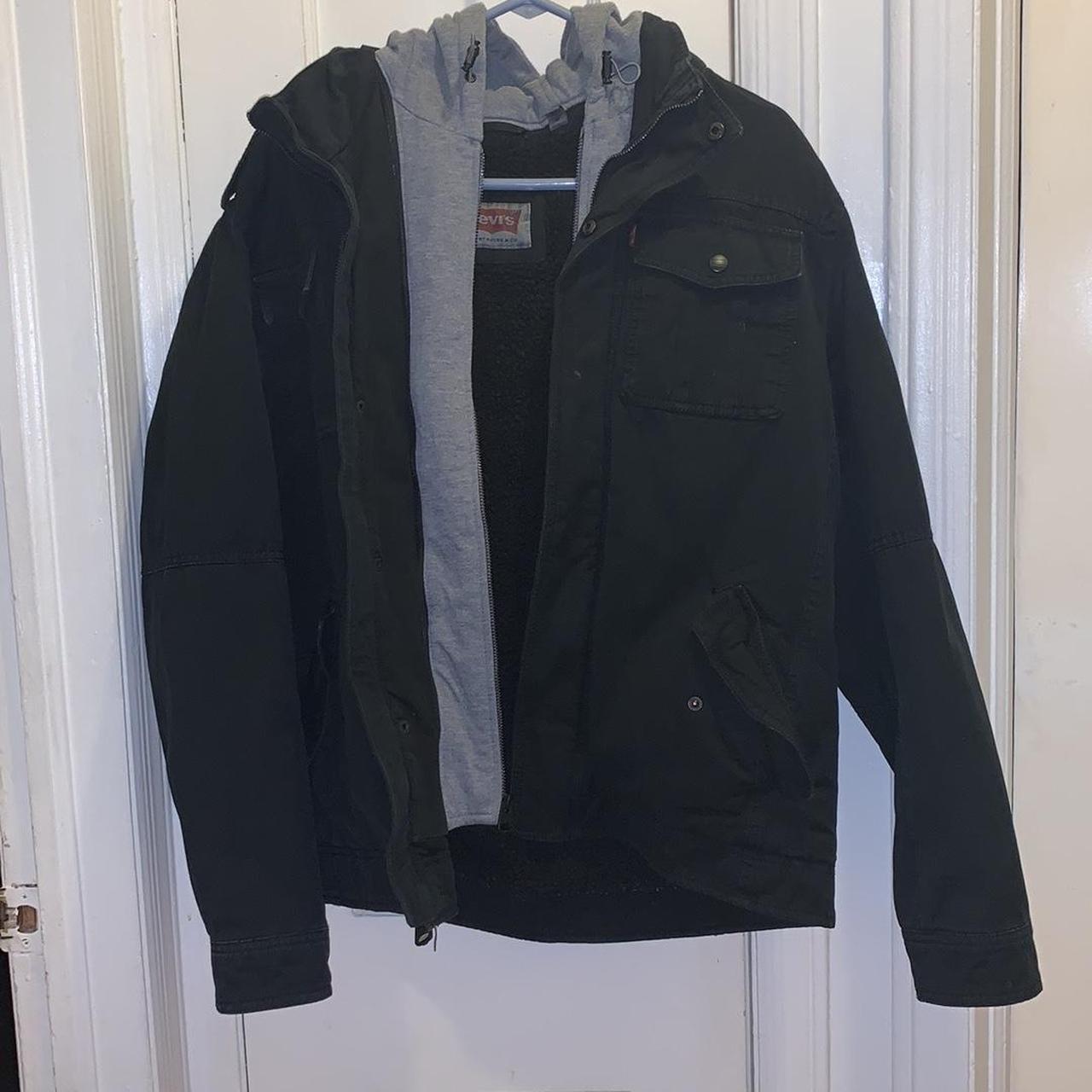 Levi's Men's Black and Grey Jacket | Depop