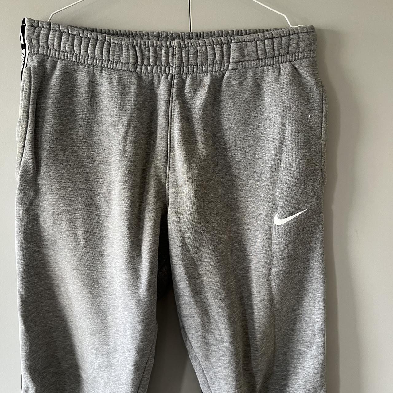 mens grey joggers nike