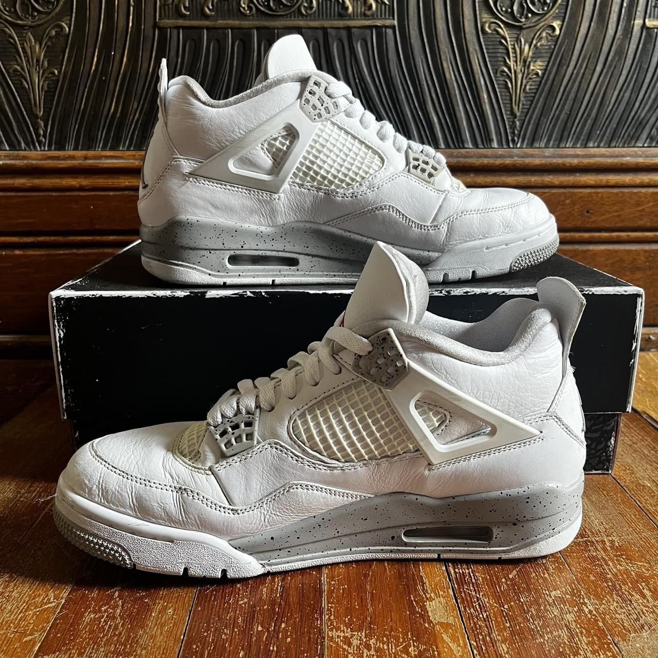 mens grey and white jordans