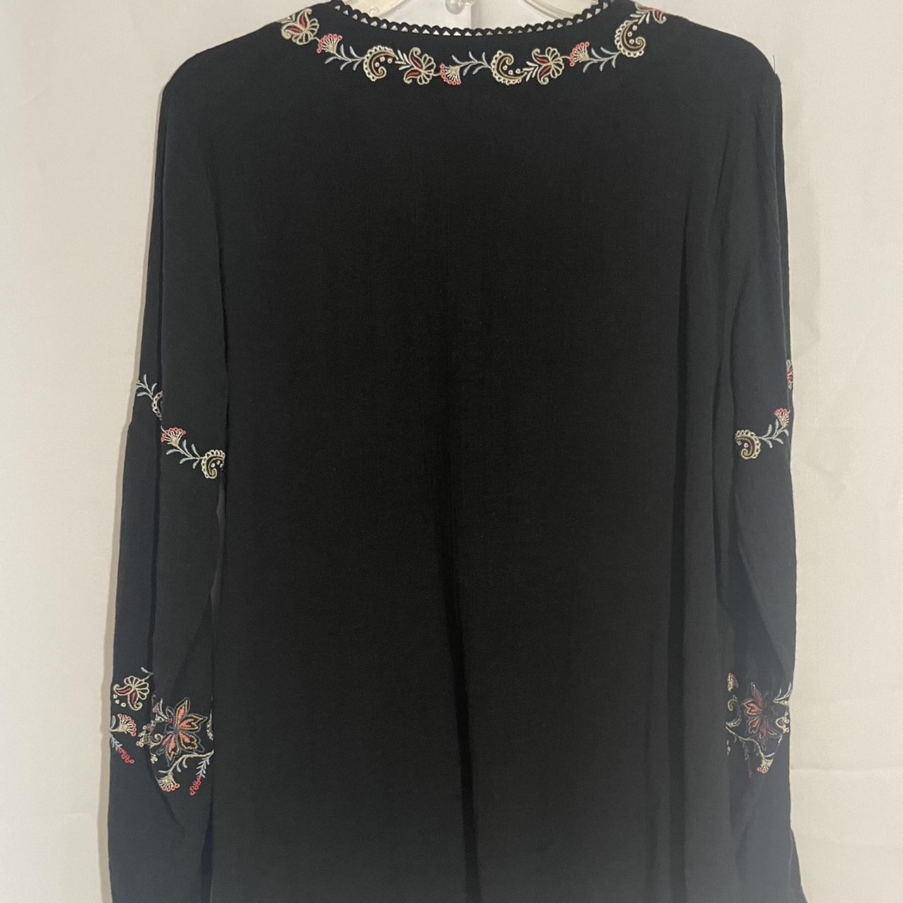 J Jill Black v- neck Tunic with Floral Embroidered