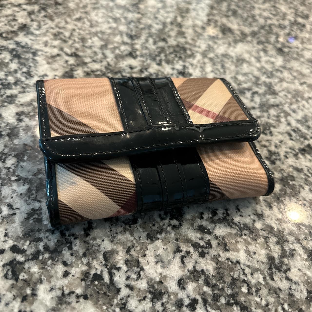 Burberry small wallet clearance women s