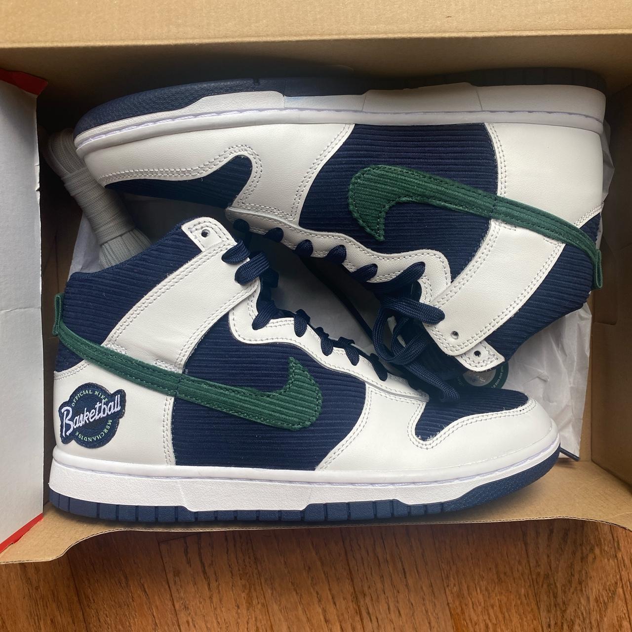 college navy grey dunks