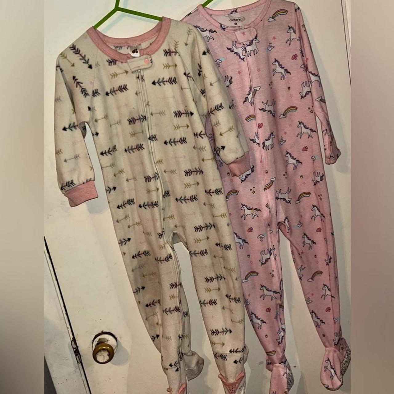 2 one piece pajamas with zippers Both size 4T (... Depop