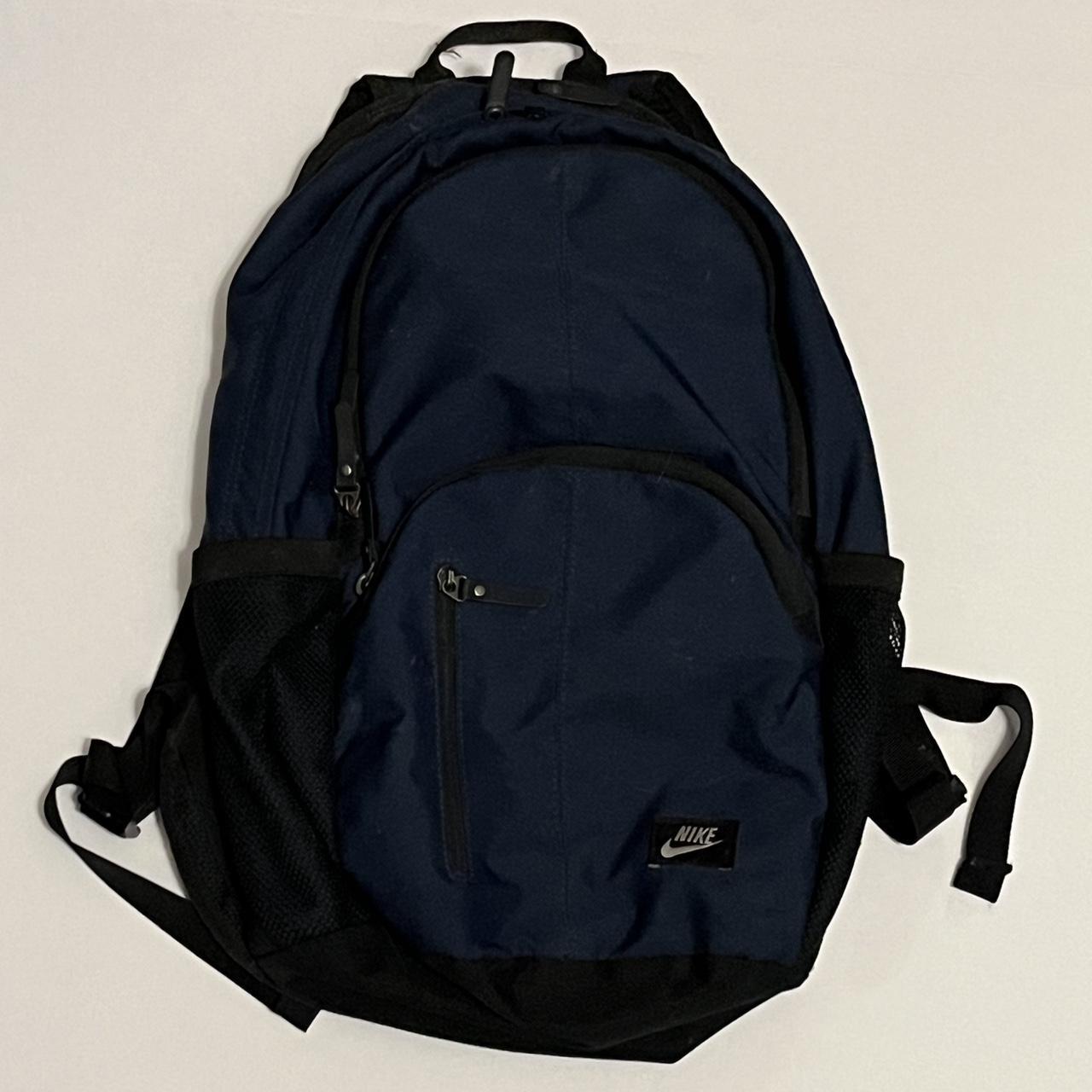 Nike Men's Navy Bag | Depop