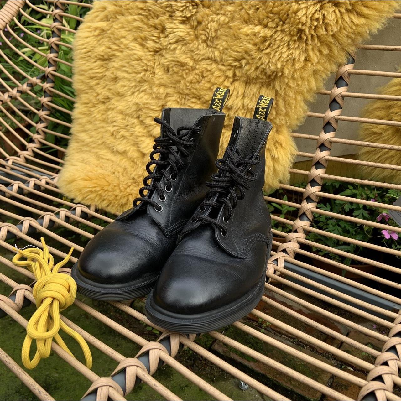 Doc martens shop size 4 womens