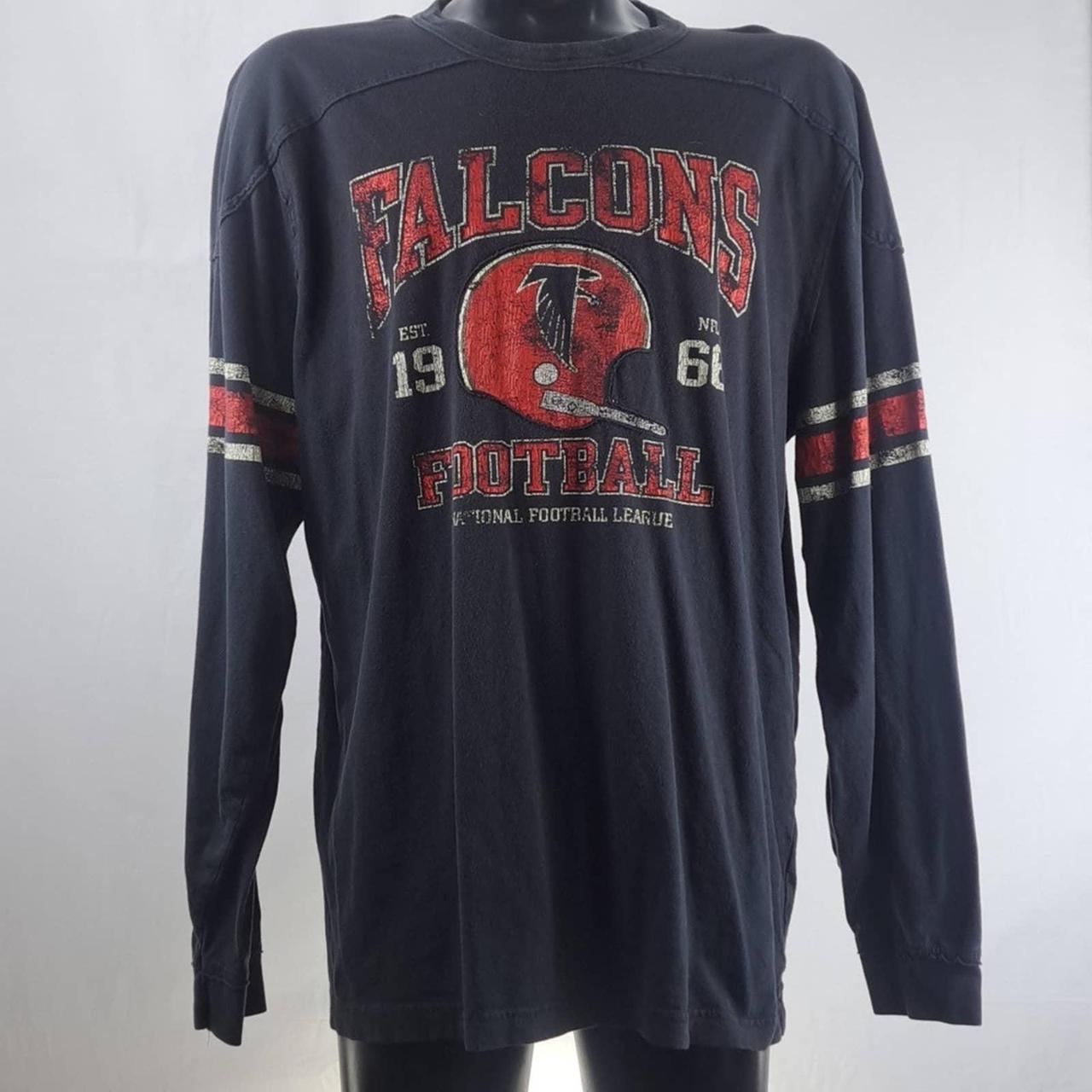 Vintage Red Atlanta Falcons T-shirt. Shirt is in - Depop