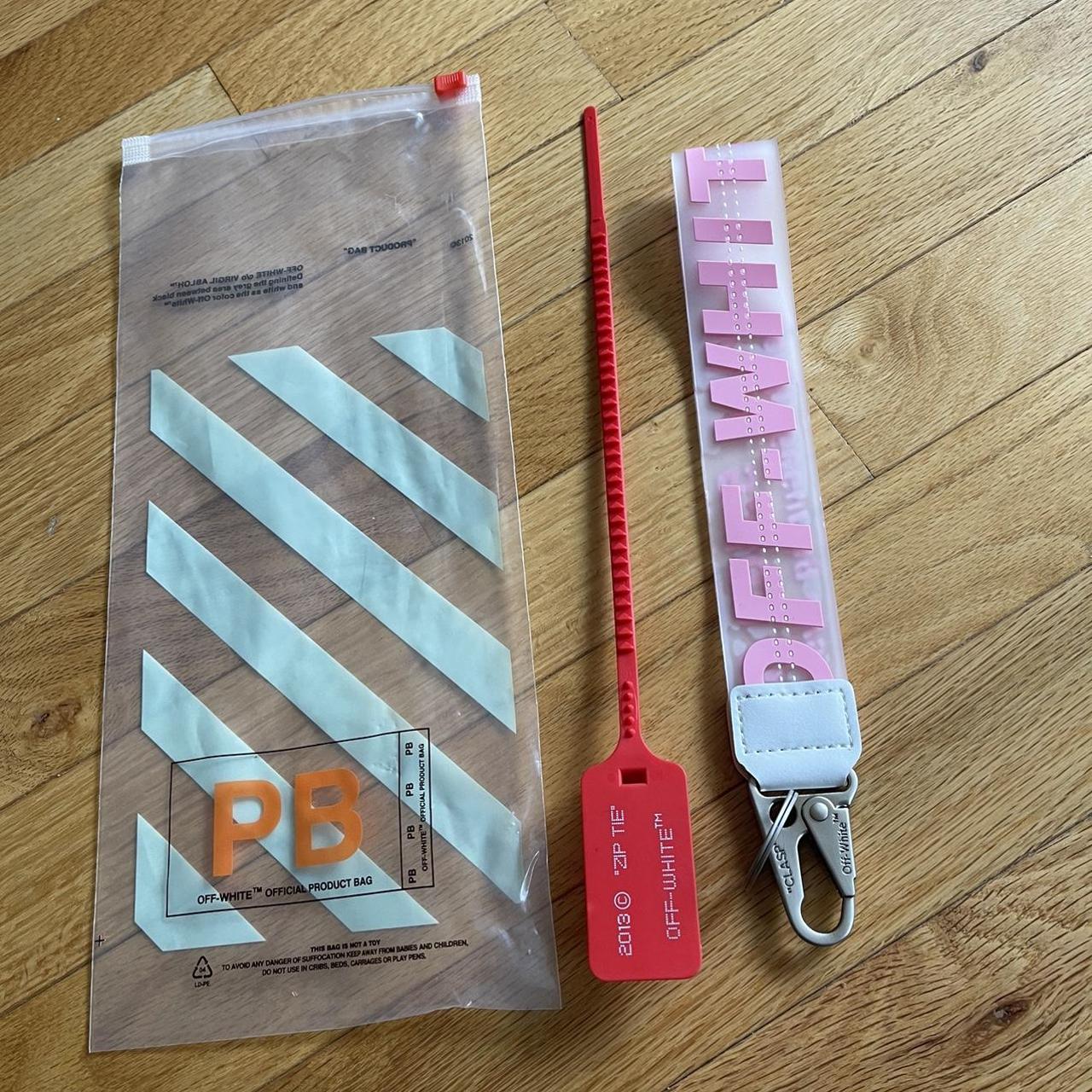 Off-White Women's Pink and White Accessory