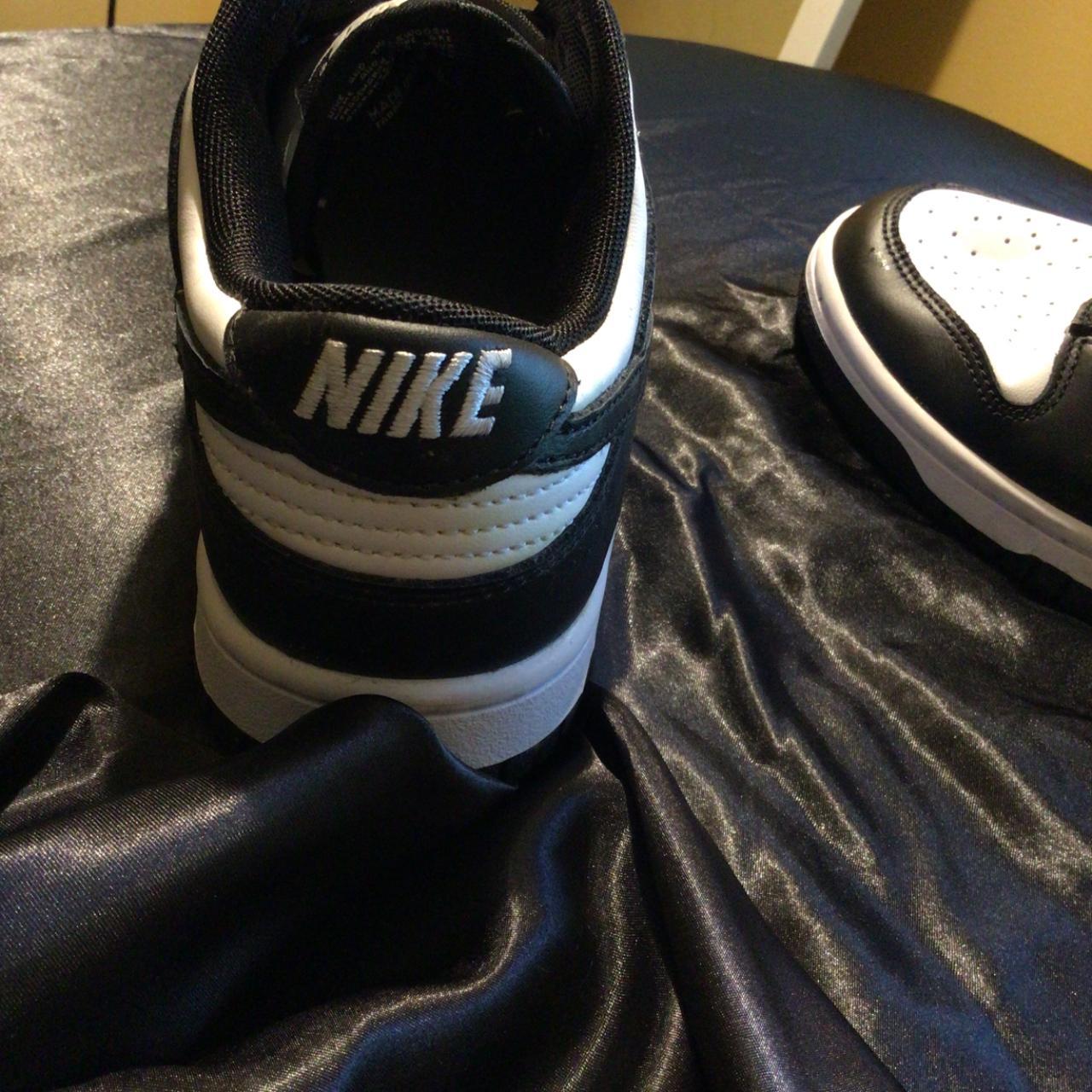 Gotta get new laces #dunk - Depop