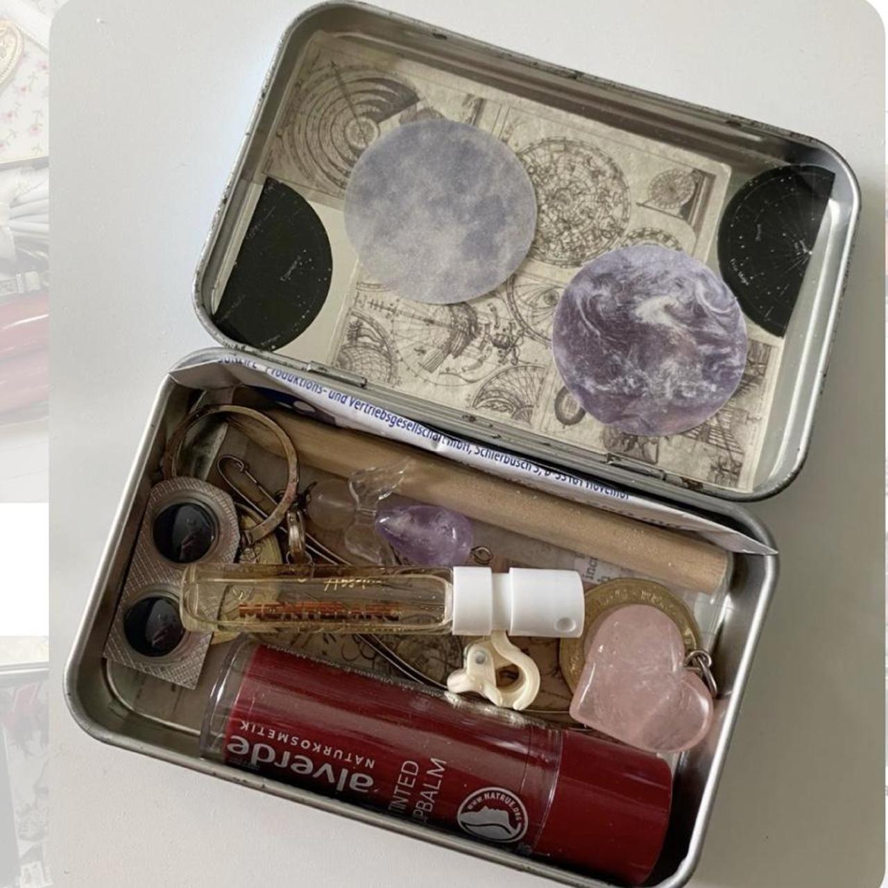 Lana Del Rey themed super cute and aesthetic tin... - Depop