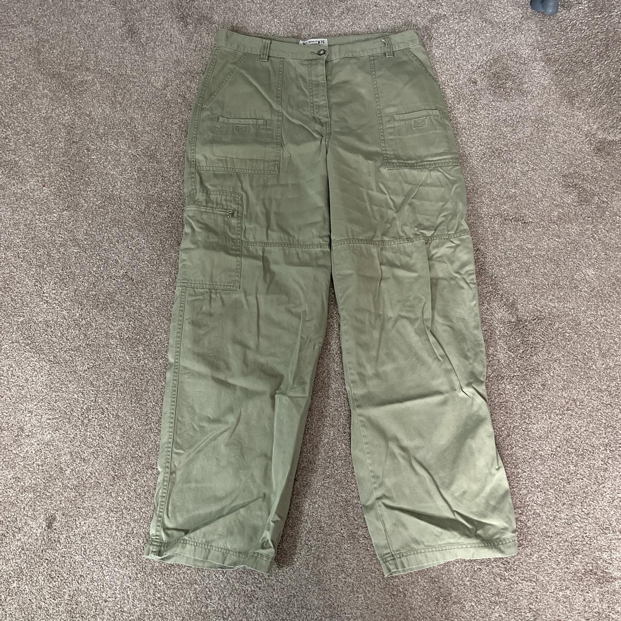 - greenish baggy fit new york khaki cargo pants -... - Depop