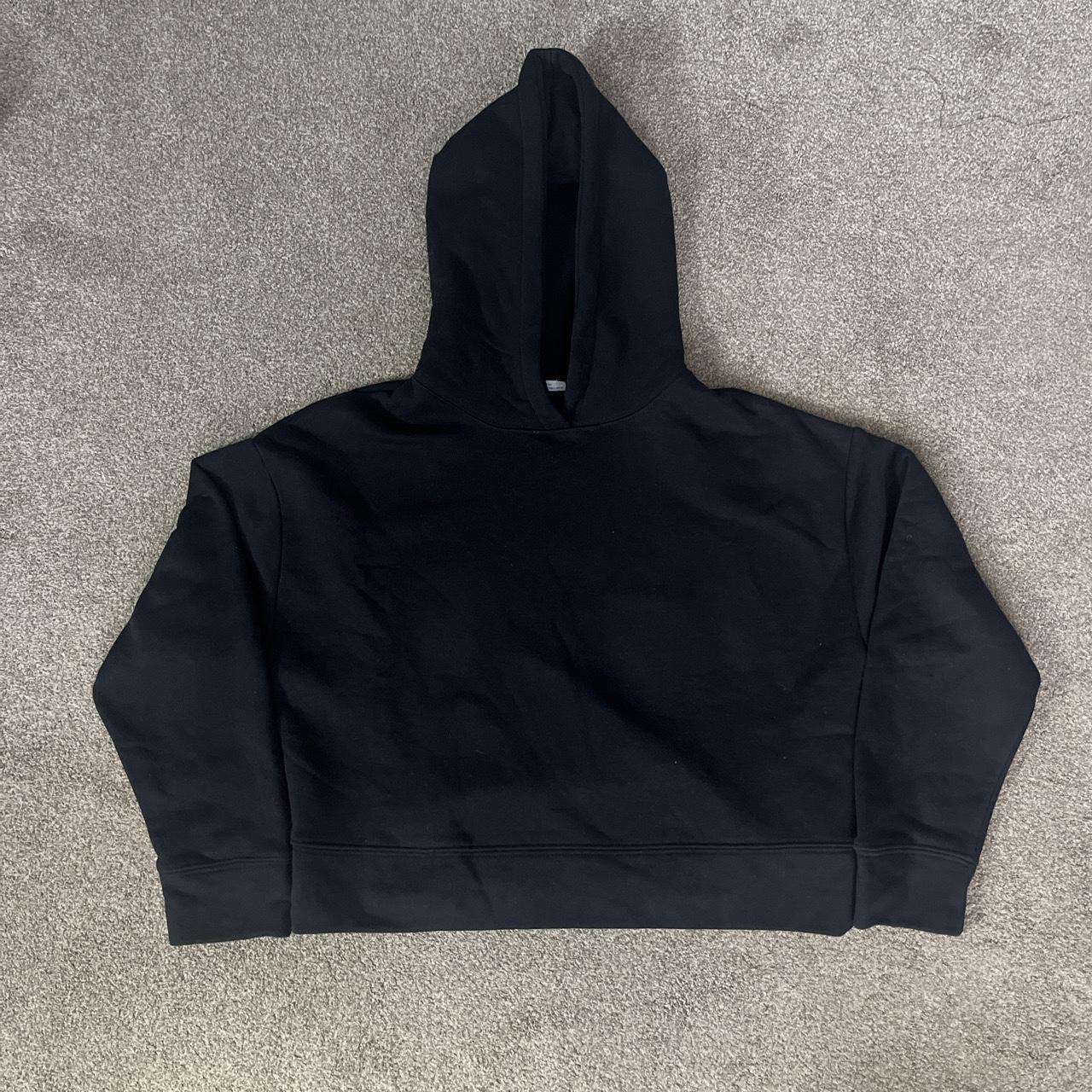  womens black zara hoodie. perfect for any outfit Depop