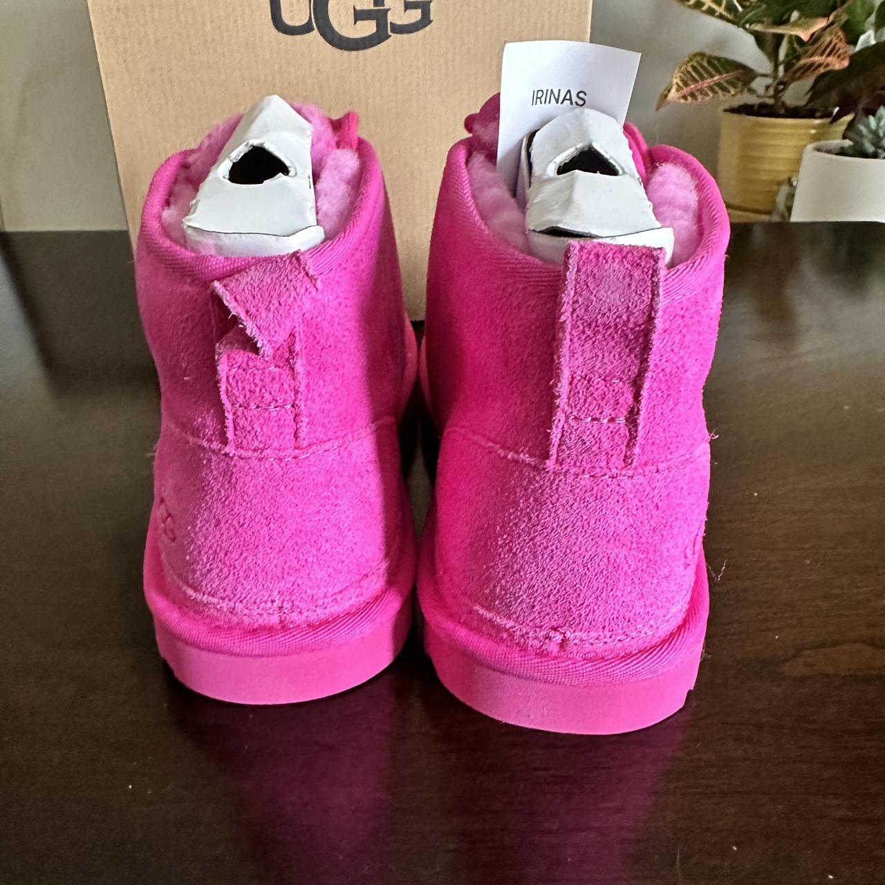 Womens SOLID COLOR uggs 65$ Variety of sizes Womens - Depop