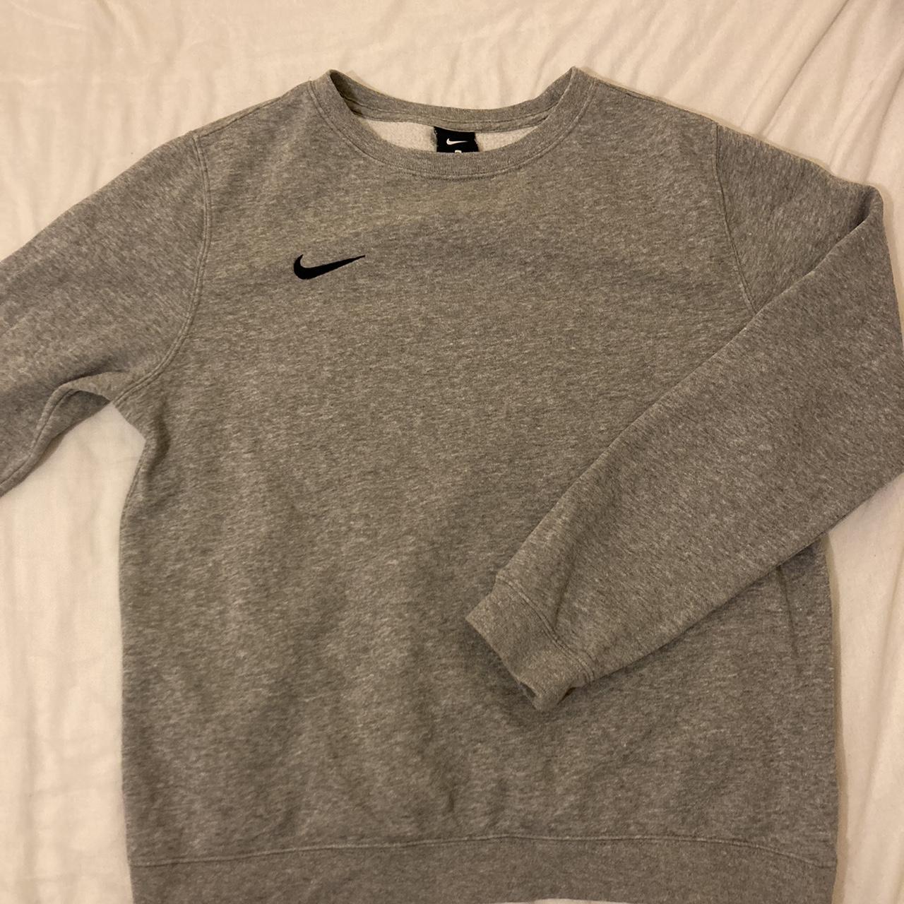 mens grey nike sweatshirt