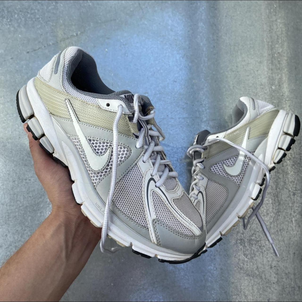 womens nike trainers colourful