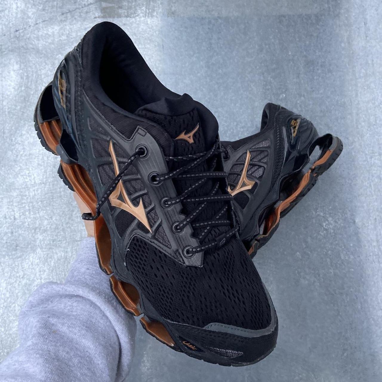 mizuno wave prophecy 9