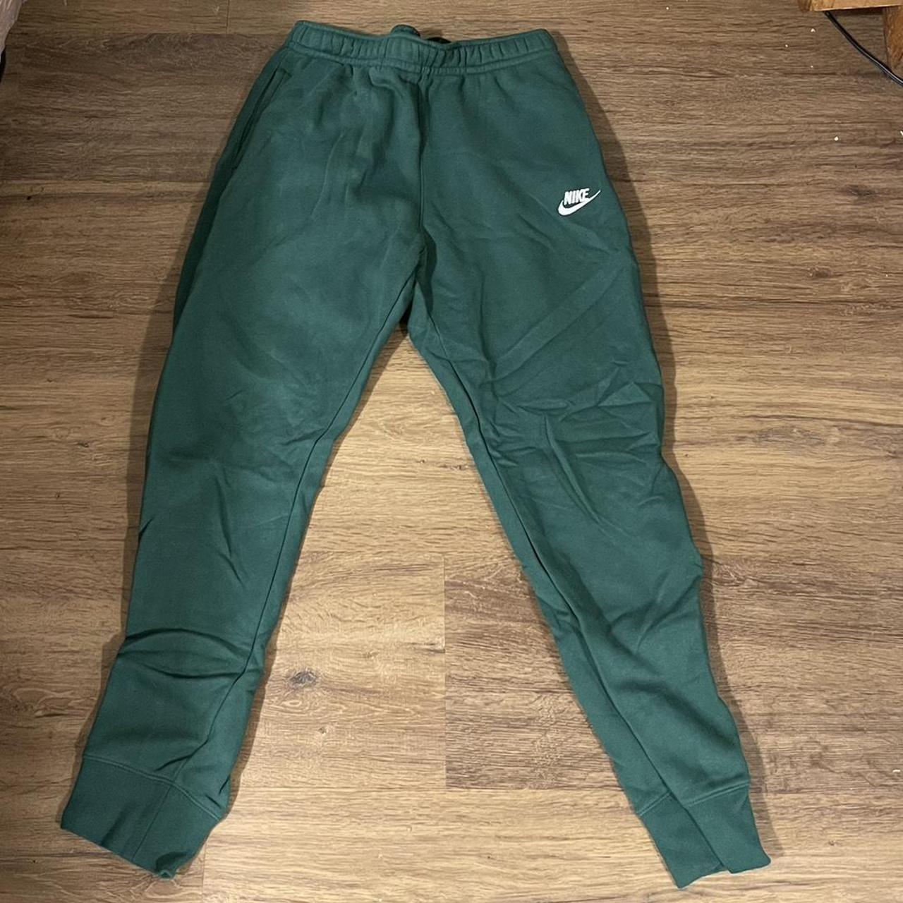 Nike Men's Green Joggerstracksuits Depop