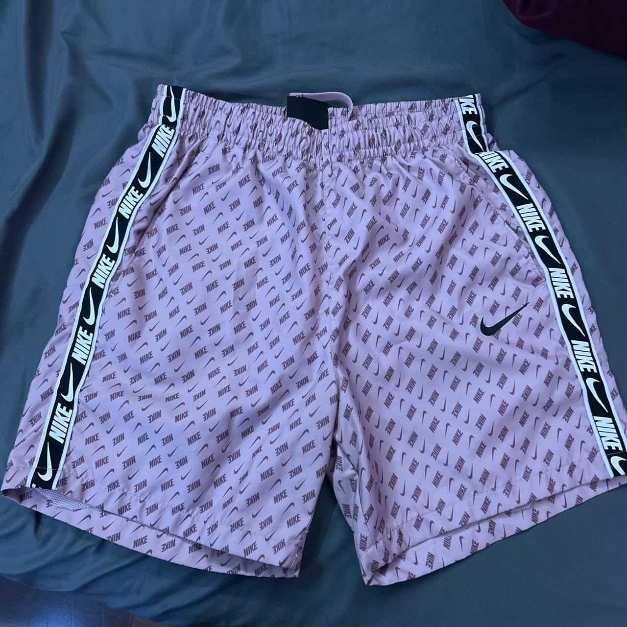 Nike Men's Pink Shorts Depop