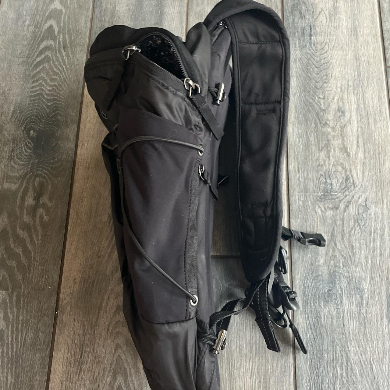 Lululemon Women's Black Bag | Depop