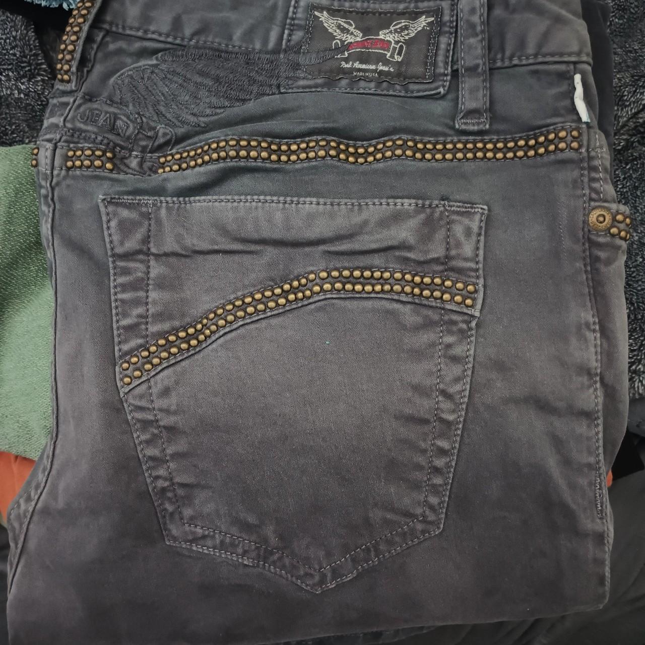 item listed by e3rie_