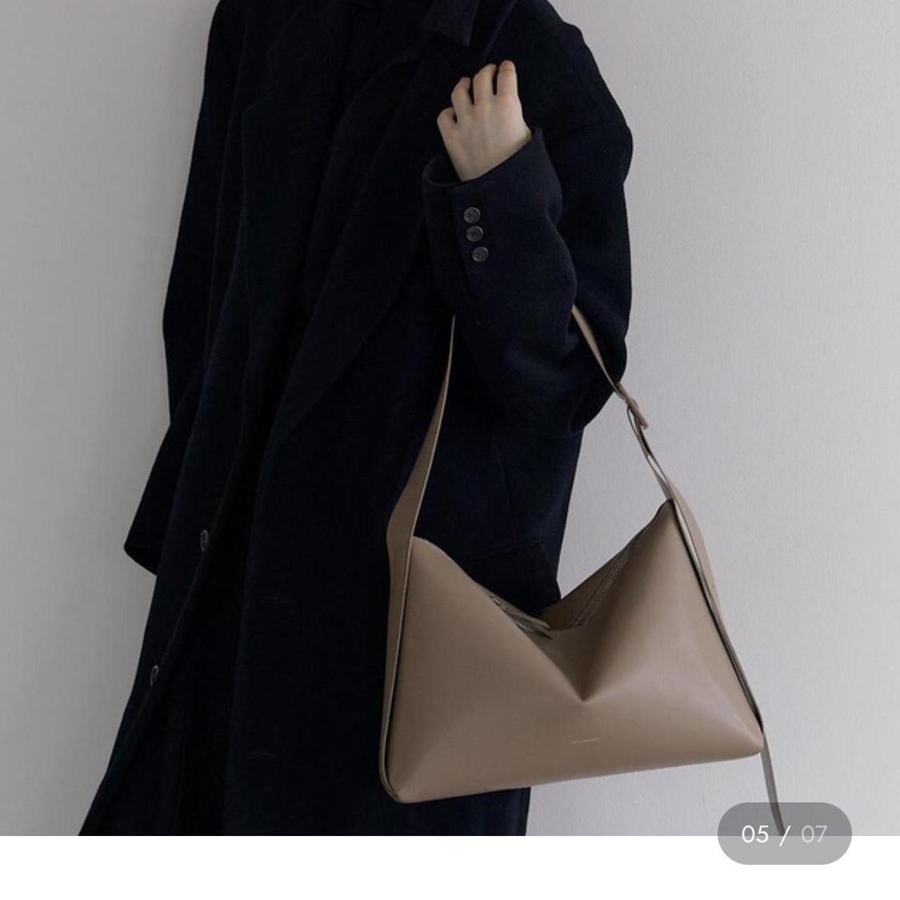 item listed by littlesilkworm
