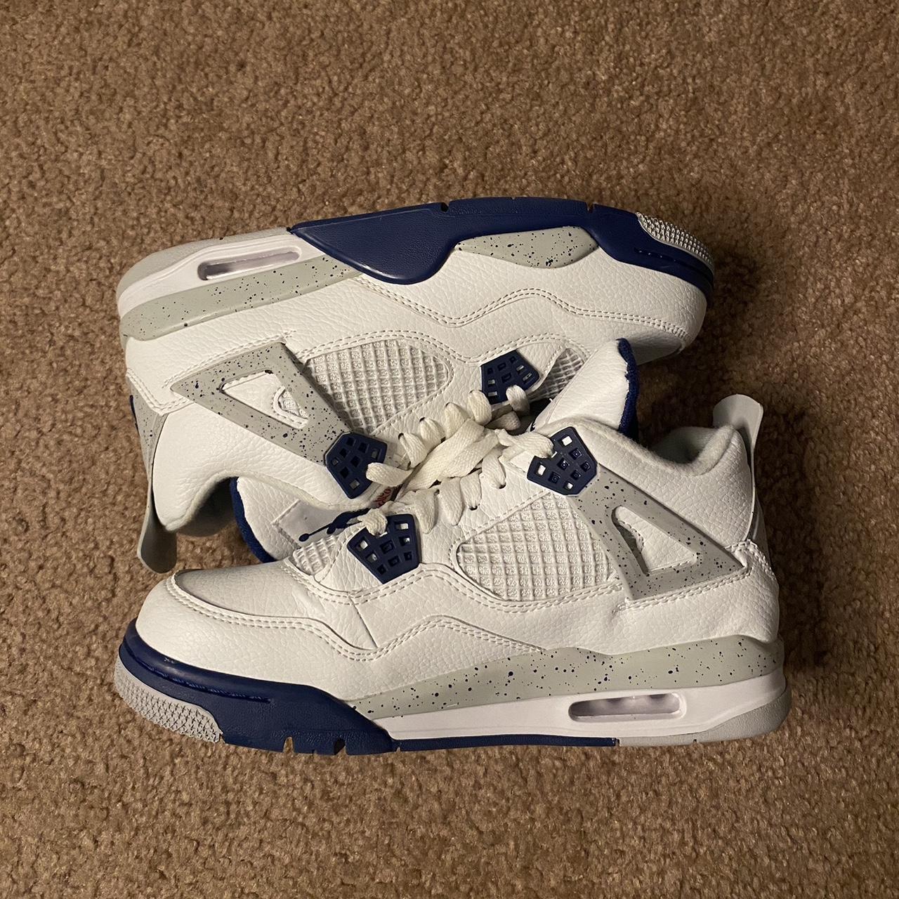 mens navy blue jordans