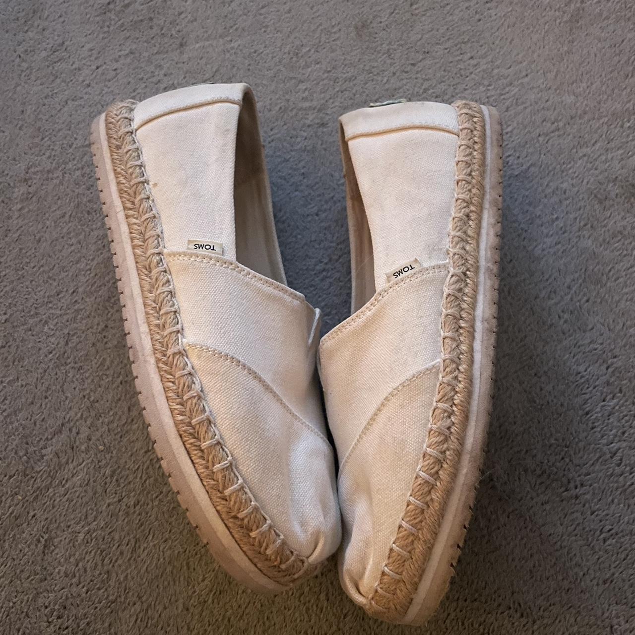 toms pismo slip on