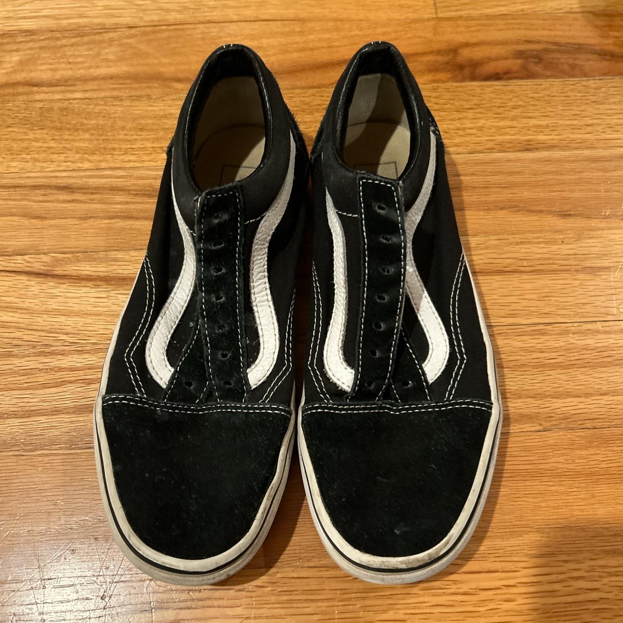 Cute top black vans