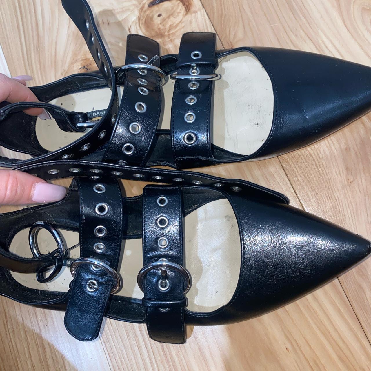 Zara flats - Depop